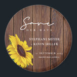 Rustikales Holz Hochzeitssonne Sonnenblume Save th Magnet<br><div class="desc">Einfach und elegant rustikal sind die Worte, die ich verwenden würde, um diesen Save The Date Magneten zu beschreiben... mit einer Single-Sonnenblume, über einem rustikalen Holzdesign, umgeben von eleganter Schrift-Kalligrafie. Dieses einzigartige boho chic Design ist eine lustige Art, Ihre Verlobung und Sets die Bühne für einen Tag, den Sie nie...</div>