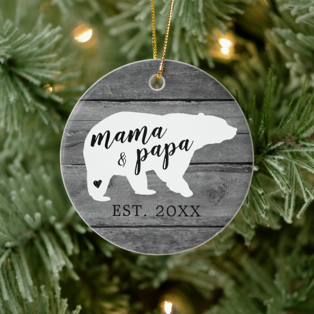 Rustikales Holz Mama Papa Bären Herzensanfang Keramik Ornament (Baum)