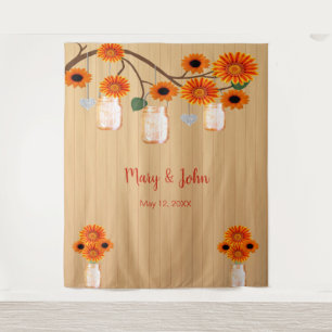 Rustikales Holz Orange Blumenmason Jar Foto Hinter Wandteppich