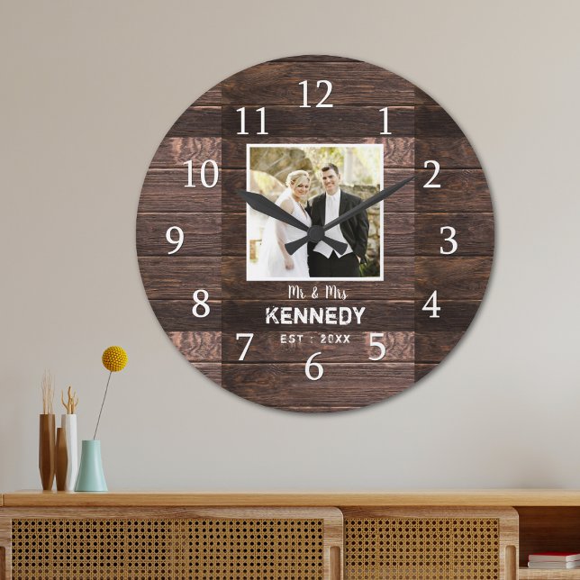 Rustikales Holz Personalisiertes Foto Hochzeit Jah Große Wanduhr (Rustic Wood Personalized Photo Wedding Anniversary Large Clock)