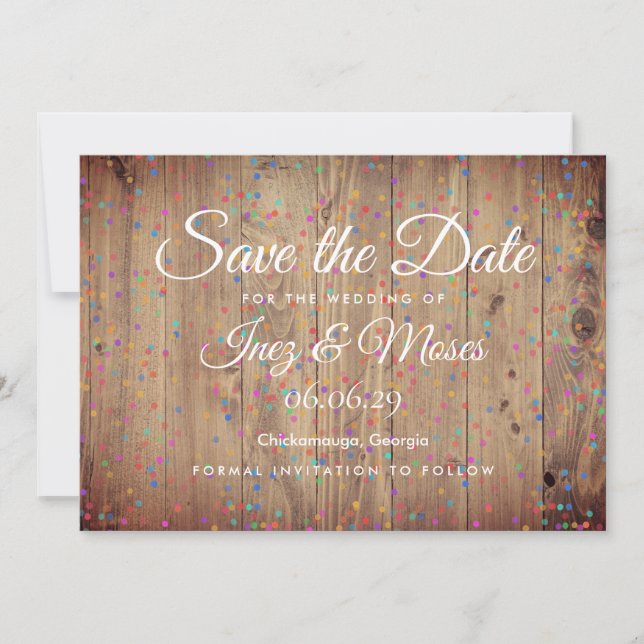 Rustikales Holz Rainbow Confetti Save the Date Einladung (Vorderseite)
