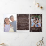 Rustikales Holz Schneeflocken Frohe Weihnachtsgebä Dreifach Gefaltete Urlaubskarte<br><div class="desc">Grüße an Familie und Freunde in dieser Urlaubssaison mit diesem modernen Foto-Design</div>