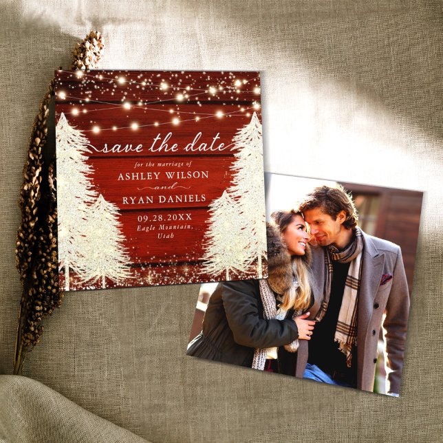 Rustikales Holz | String Lights | Foto Bäume Save The Date (Von Creator hochgeladen)
