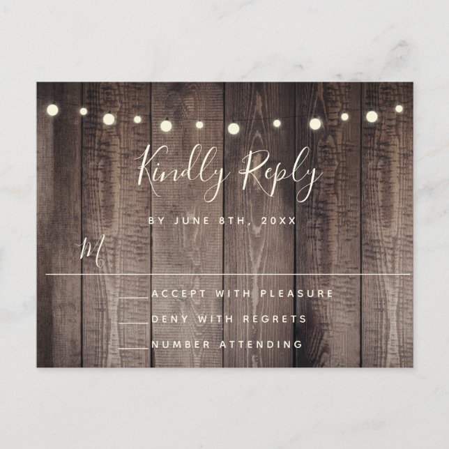 Rustikales Holz-String-Lights Hochzeit RSVP Postca Postkarte (Vorderseite)