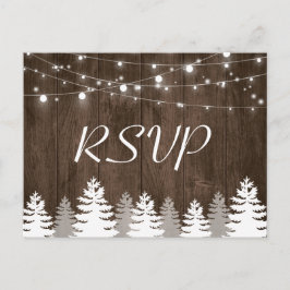 Rustikales Holz String Lights Pine Trees Wedding R Einladungspostkarte