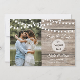 Rustikales Holz und Streichleuchten Save the Date  Einladung