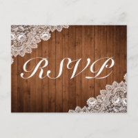 Rustikales Holz und weiße Spitzen UAWG Einladung