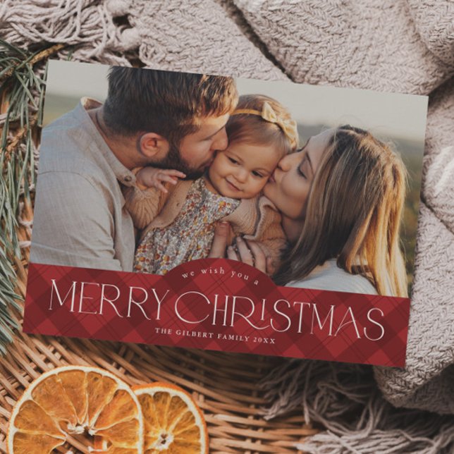 Rustikales Kariertes Budget Foto Weihnachtskarte (Rustic red plaid budget photo Christmas holiday card.)