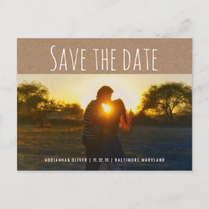 Rustikales Kraftpapier   Save the Date Couple Foto Ankündigungspostkarte