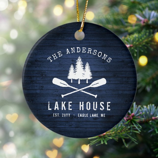 Rustikales Lake House Boat Oars Trees Blue Wood Pr Keramik Ornament (Von Creator hochgeladen)