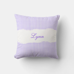 Rustikales lila Gingham mit personalisiertem Namen Kissen