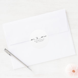 Rustikales Mr. und Mrs. Hochzeitsgeschenk für Fris Runder Aufkleber