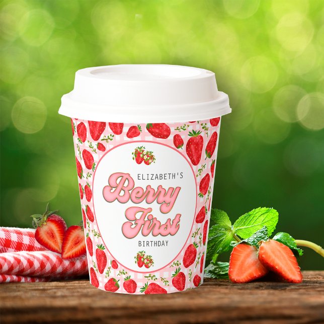 Rustikales Red Strawberry Pattern Girl Berry First Pappbecher (Von Creator hochgeladen)
