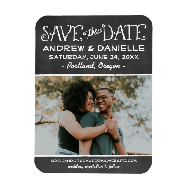 Rustikales Script-Chalkboard-Foto Save the Date Magnet (Vertikal)