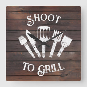 Rustikales "Shoot To Grill" - Funny GRILLEN Gift Quadratische Wanduhr
