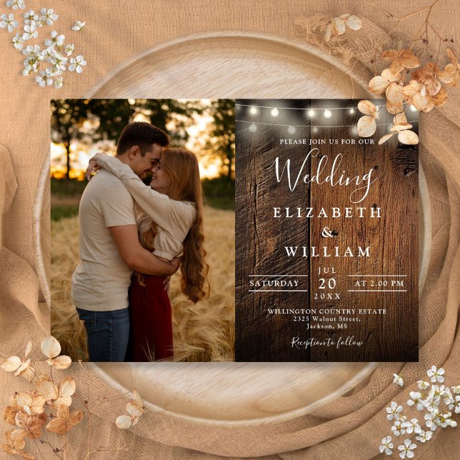Rustikales Stallenholz-String-Lights Hochzeitssemb Einladung (Rustic Barn Wood String Lights Wedding Photo Invitation)