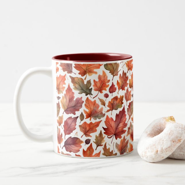 Rustikales Strahlungsmuster-Design Zweifarbige Tasse (Mit Donut)