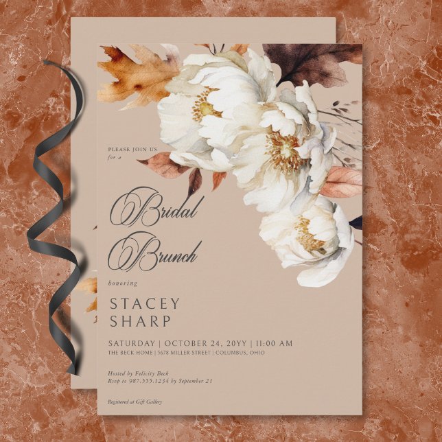 Rustikales Tan & Cream Fall Floral & Blätter Brunc Einladung (Rustic Tan & Cream Fall Floral & Leaves Brunch Invitation)
