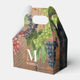 Rustikales Weinbauholz und Traubenmonogramm Geschenkschachtel