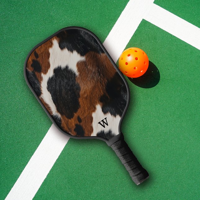 Rustikales Western Cowhide-Muster mit Monogramm Pickleball Schläger (Von Creator hochgeladen)