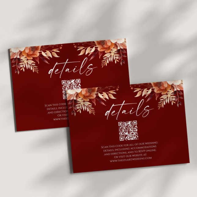 Rusty Burgundy Floral QR Code Hochzeitdetails Begleitkarte (Von Creator hochgeladen)