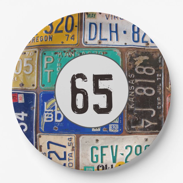 Rusty Licence Plate 65. Geburtstag Pappteller (Vorderseite)