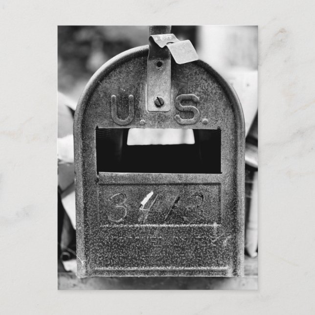 Rusty Mailbox Portrait Postkarte (Vorderseite)