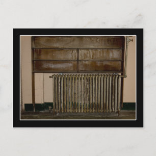 Rusty Radiator (Raumheizgerät) im Gefängnis von Al Postkarte