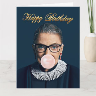 Ruth Bader Ginsburg bläst rosa Kaugummi Karte