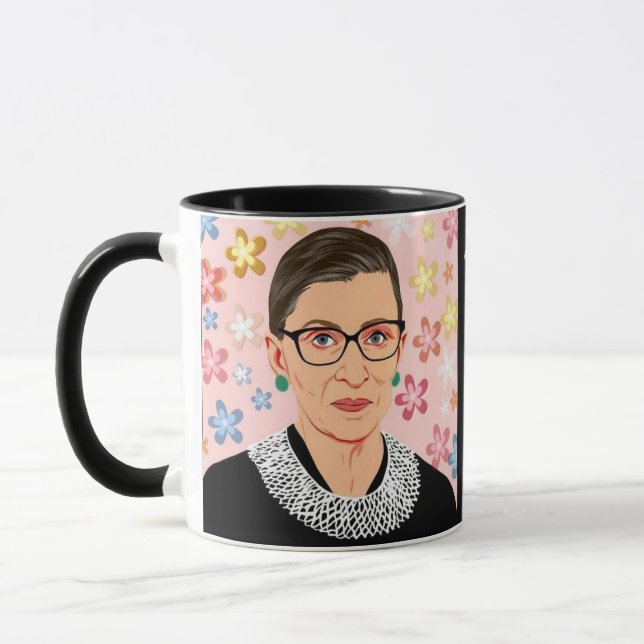 Ruth Bader Ginsburg Floral wenn es 9 Cup gibt Tasse (Links)