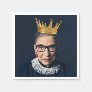 Ruth Bader Ginsburg mit goldener Krone Serviette