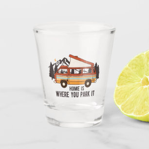 RV-Zelt-Camping-Trailer-Zuhause ist der Ort, an de Schnapsglas