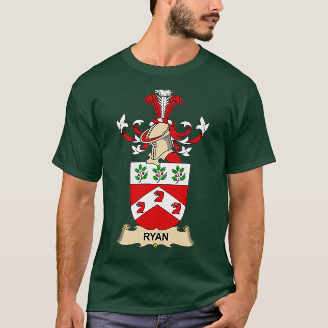 Ryan Coat of Arms Familienwappen T-Shirt (Vorderseite)
