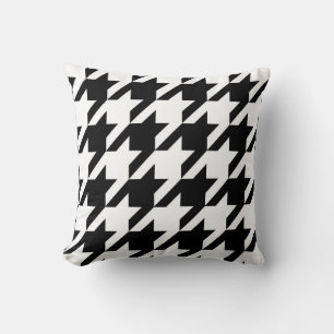 S.K. Toothy Throw Kissen