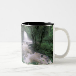SA, Peru, S.H. Machu Picchu, Wasserfall und Wolke Zweifarbige Tasse