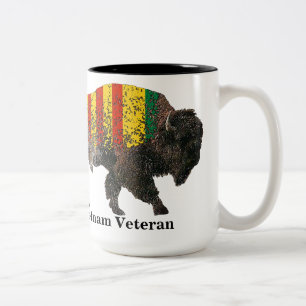 Sacred Buffalo Vietnam Veteran Zwei-Tone-Kaffee-Ta Zweifarbige Tasse