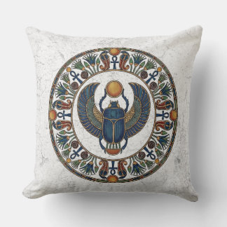Sacred Scarab of Khepri: Symbol of Rebirth Kissen