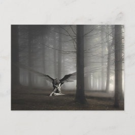 Sad Angel im Wald Postkarte