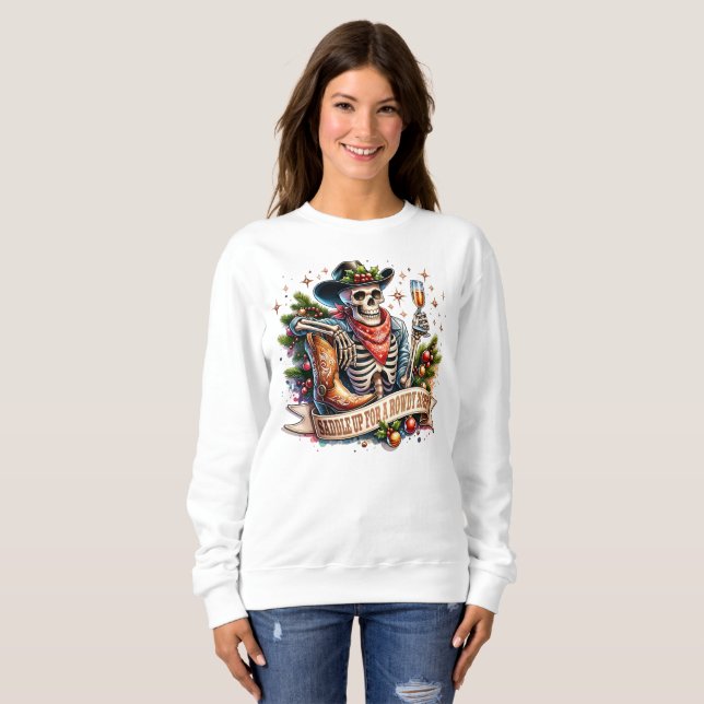 Saddle Up For A Rowdy 2025 Sweatshirt (Vorne ganz)