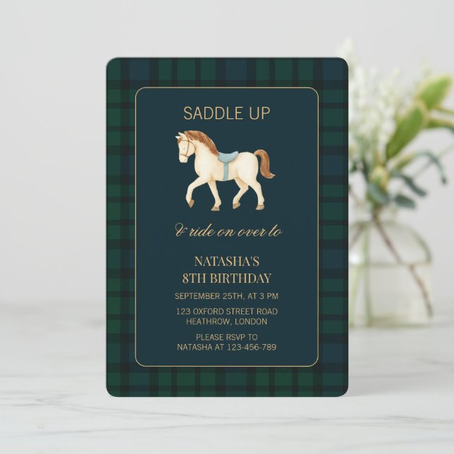 Saddle Up Preppy Horse Birthday  Einladung (Stehend Vorderseite)