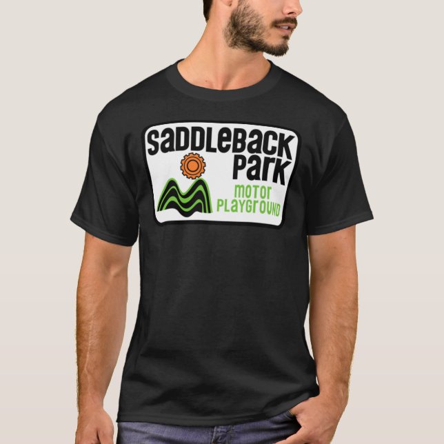 Saddleback Park Motor Playground Logo (Farbe) T-S T-Shirt (Vorderseite)