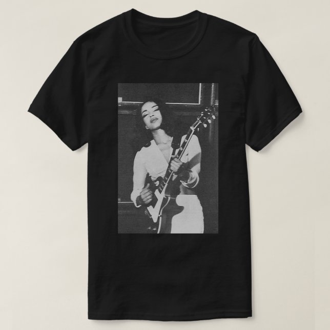 Sade beim Gitarrenaufkleber T-Shirt (Design vorne)