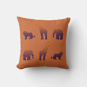 Safari Animals Throw Pillow Lion Giraffe Elephant Kissen