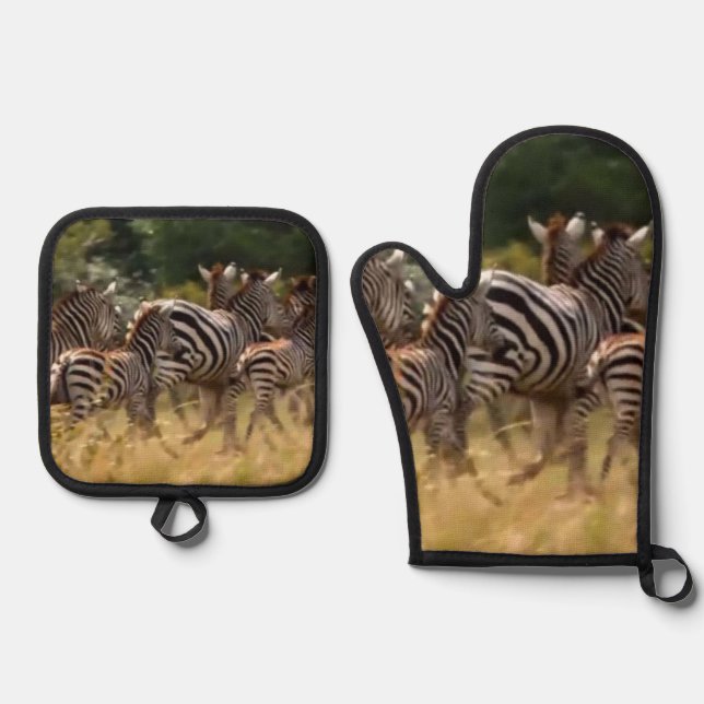 Safari Soirée: Zebra Themed Savanna Splendor Ofenhandschuh & Topflappen-Set (Vorderseite)