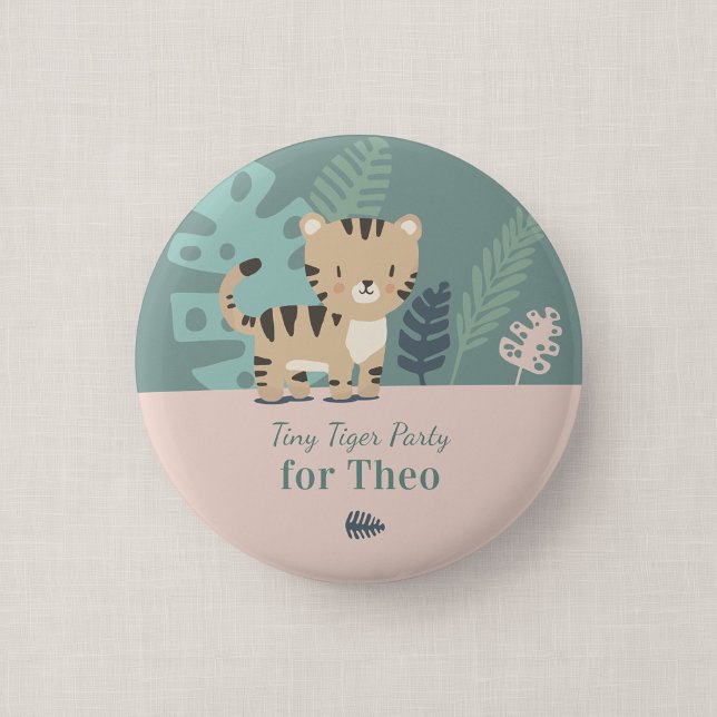 Safari-Tiger-Kindergeburtstagsgast-Button Button (Tiny Tiger - Personalized Jungle Safari Party Button Badge)
