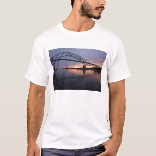 Sagamor Brücke über den Cape Cod Kanal, T-Shirt