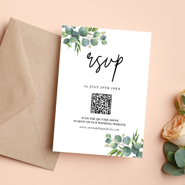 Sage Eucalyptus Woodland Wedding QR Code RSVP Karte (Sage eucalyptus woodland QR code RSVP card lets guests respond easily with natural charm.)