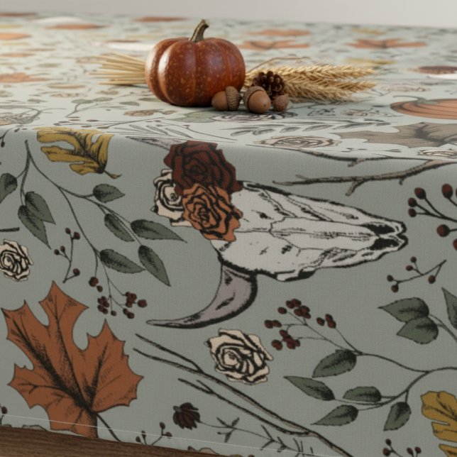 Sage Fall Harvest & Cow Skull Bull Head Floral Tischdecke (Sage Country Western Fall Pumpkin and Cow Skull Floral Tablecloth for Thanksgiving in Autumn Colors.)