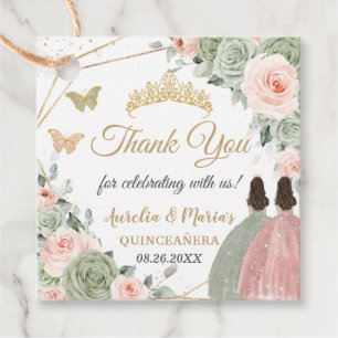 Sage Green Blush Floral Twin Girls Quinceañera Geschenkanhänger