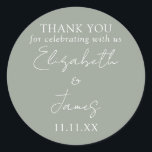 Sage Green Elegant Script Wedding Vielen Dank Runder Aufkleber<br><div class="desc">Diese sage grün minimalistisch elegante Skript Hochzeit danke Ihnen Aufkleber kann mit Ihren Informationen in der schicken Typografie personalisiert werden. Entwickelt von Thisisnotme©</div>